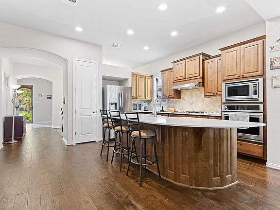 2nd image of 2929 Consuelo Way