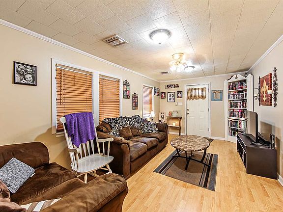 4th image of 614 N 6th St