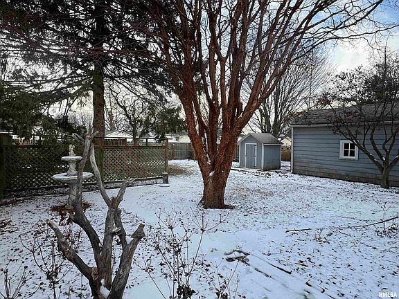 5th image of 1801 Clay Dr