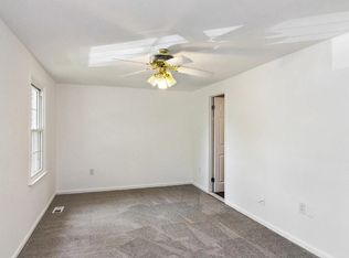 12 Metz Ct #11079452, Germantown, MD 20874