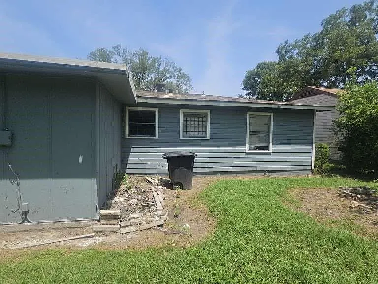 7338 Bigwood St — Photo 8