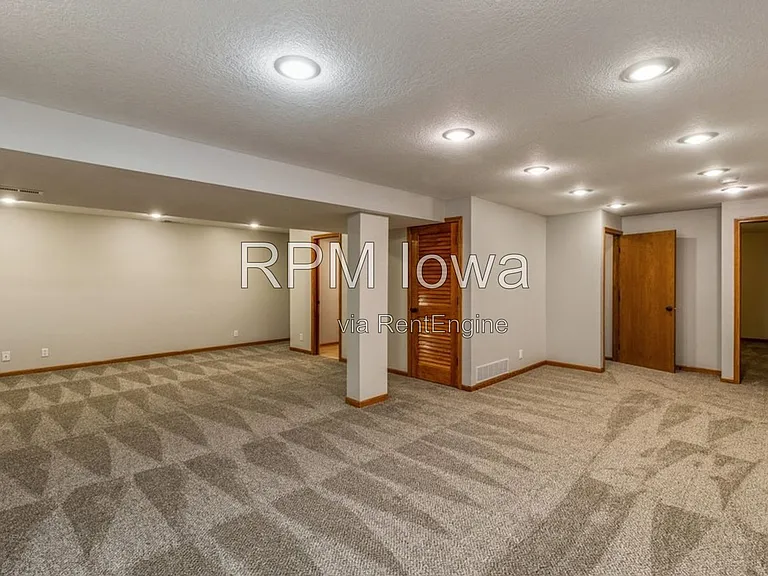 3518 NW 20th St — Photo 12