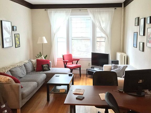 3rd image of 9 Park Vale Avenue # 10 Fl 3rd