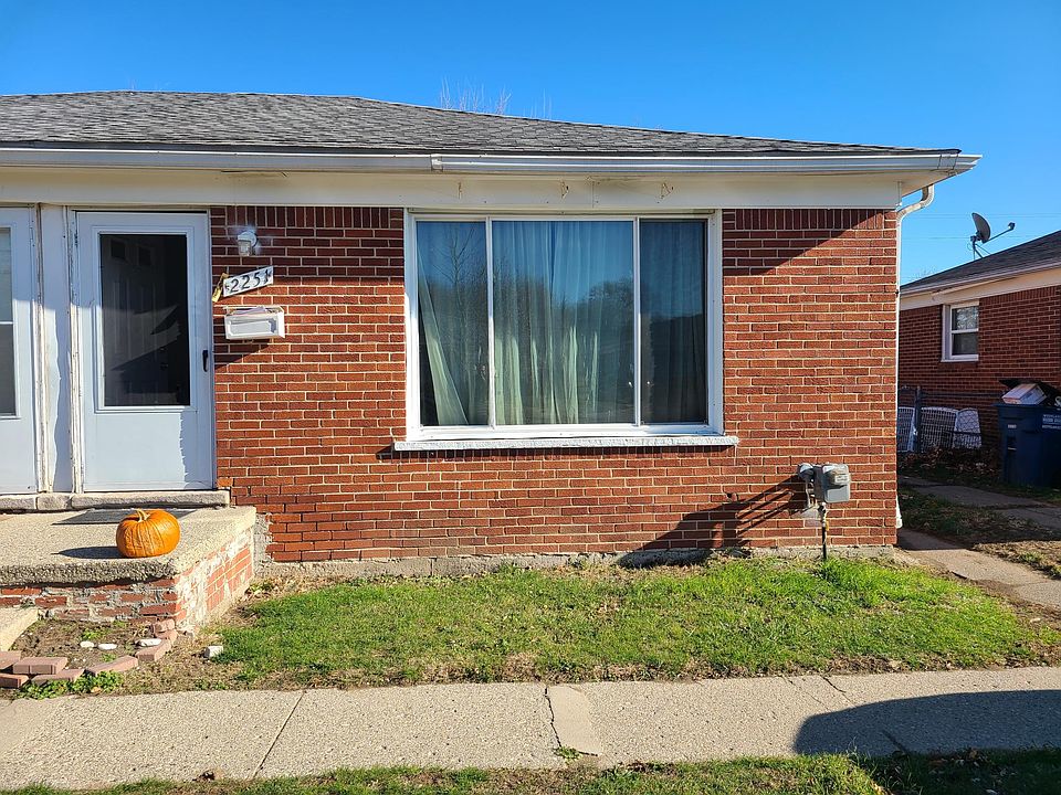 1st image of 2251 Ackley Ave #276