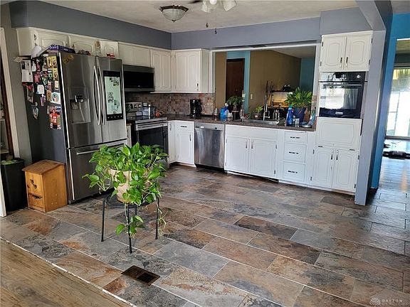 4th image of 6610 Tellea St