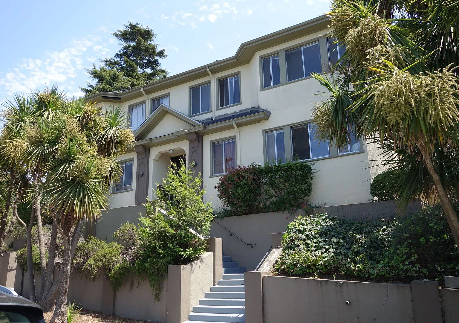 3750 Park Blvd Way — Photo 2
