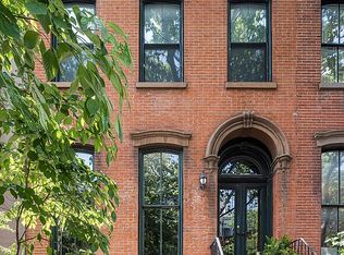 370 1/2 Pacific St, Brooklyn, NY 11217