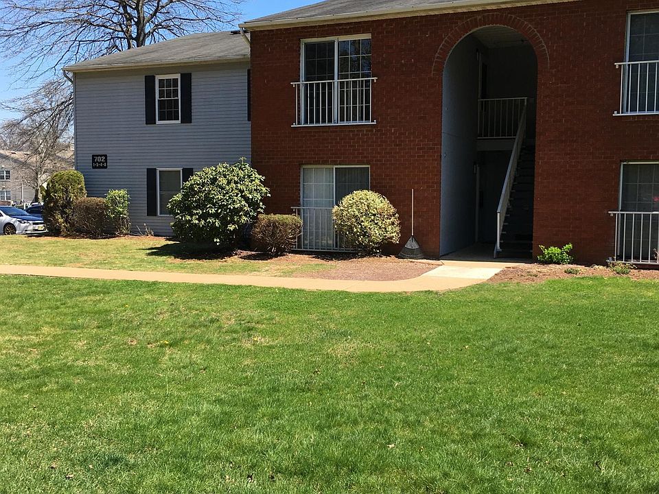 1st image of 702 Zlotkin Cir APT 5