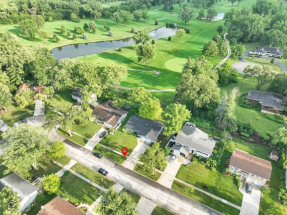 5th image of 21W575 Glen Valley Dr