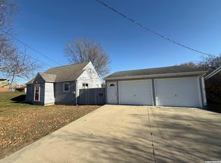 335 S 11th St, Forest City, IA 50436