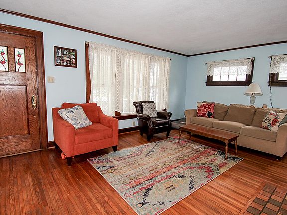 5th image of 1247 Lancaster Ave