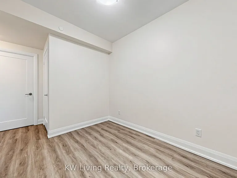 18 Graydon Hall Dr #312 — Photo 11