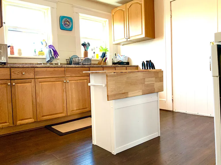 250 Boston Ave #3 — Photo 3