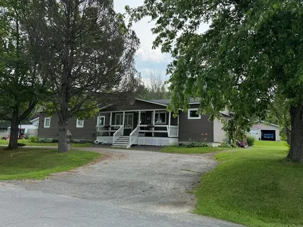 10 Dow Street, Fort Kent, ME 04743