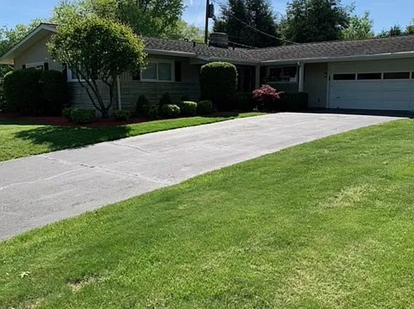 5 Brentwood Ave, Wheeling, WV 26003