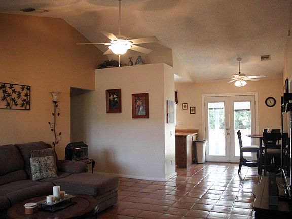 3rd image of 4050 W Braemore St