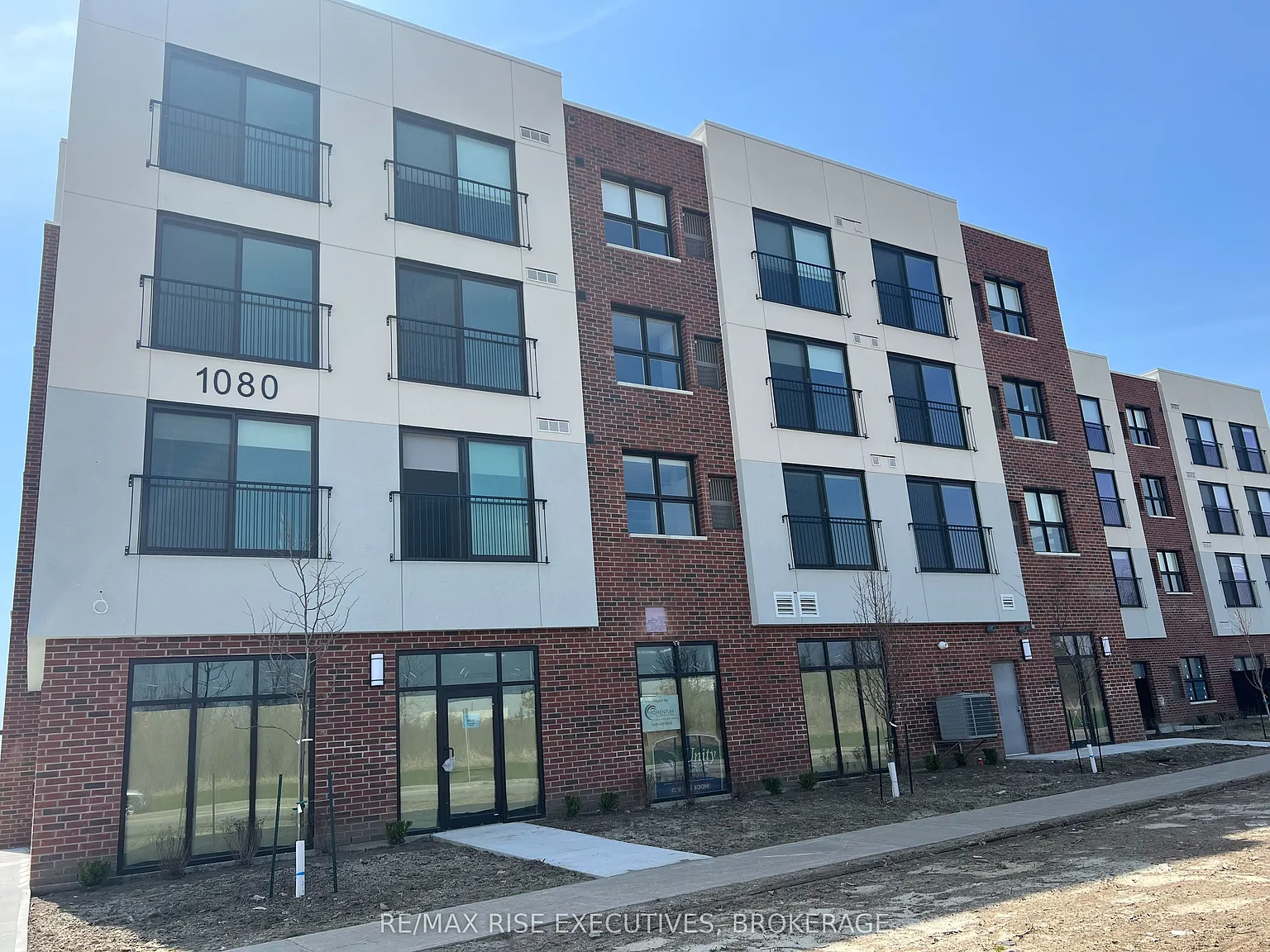 2 bed, $2,350 — Photo 1