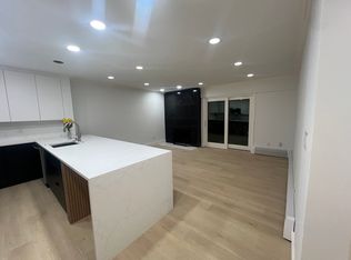 910 W Hallam St APT 12, Aspen, CO 81611