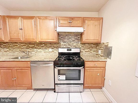 3rd image of 5134 Harford Ln