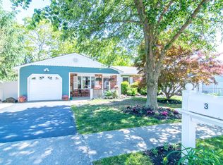 3 Lorelei Dr, Howell, NJ 07731