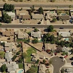 1st image of 1009 W Ross Ave