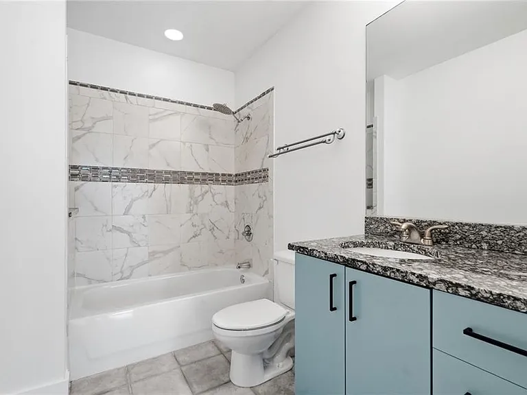 943 Peachtree St NE #1210 — Photo 14