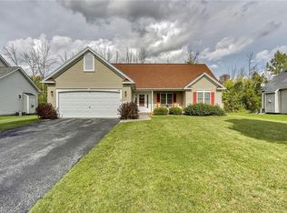 74 Cape Henry Trl, West Henrietta, NY 14586