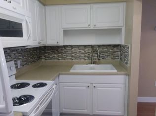 4319 W North B St APT 5, Tampa, FL 33609