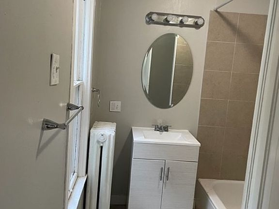 5th image of 1012 N Wahsatch Ave