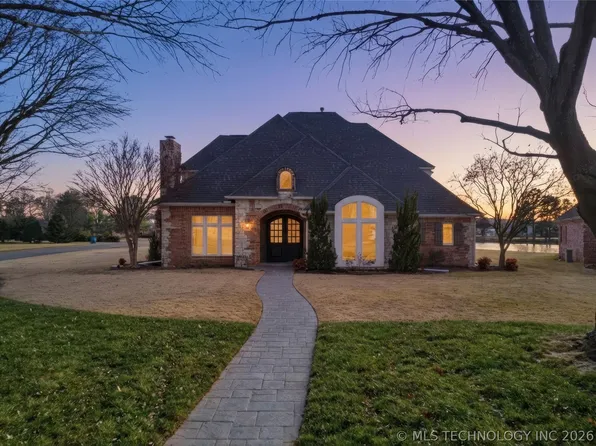 11938 S Canton Ave, Tulsa, OK 74137