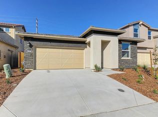 2137 Borealis Cir, Roseville, CA 95747