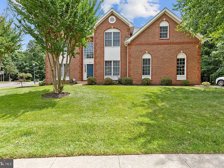 5045 Worthington Woods Way — Photo 1