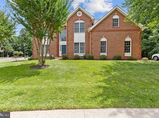 5045 Worthington Woods Way, Centreville, VA 20120