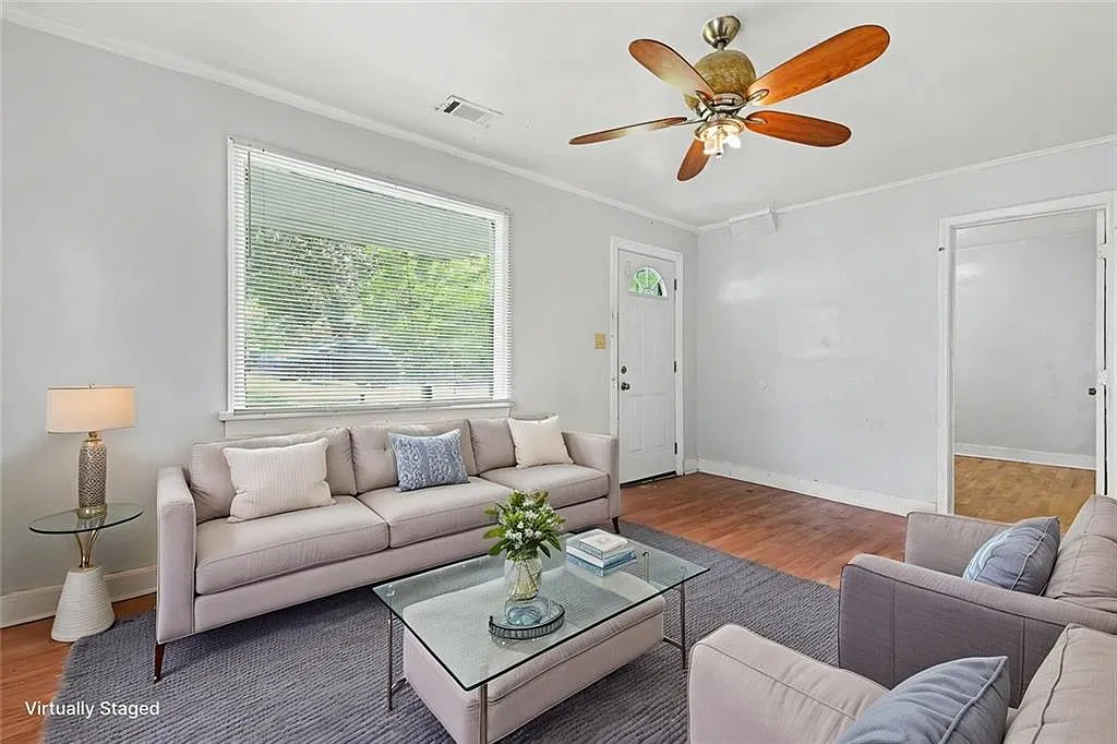 4 bed, 2.0 bath, 1400 sqft, $1,350 — Photo 4