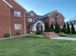 199 Union Ave APT 2F, Rutherford, NJ 07070