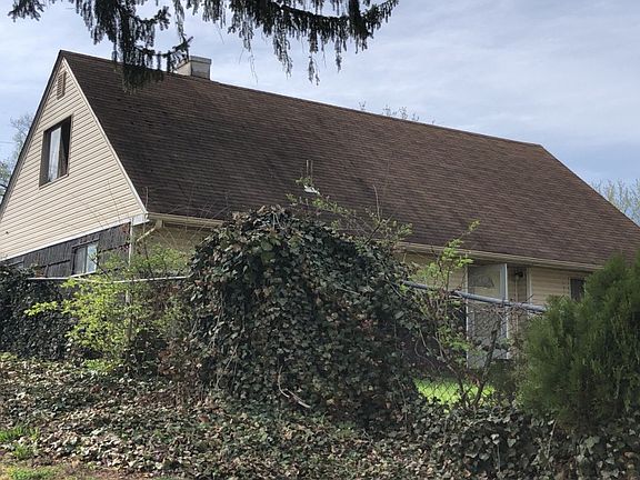 3rd image of 2351 Marcia Dr