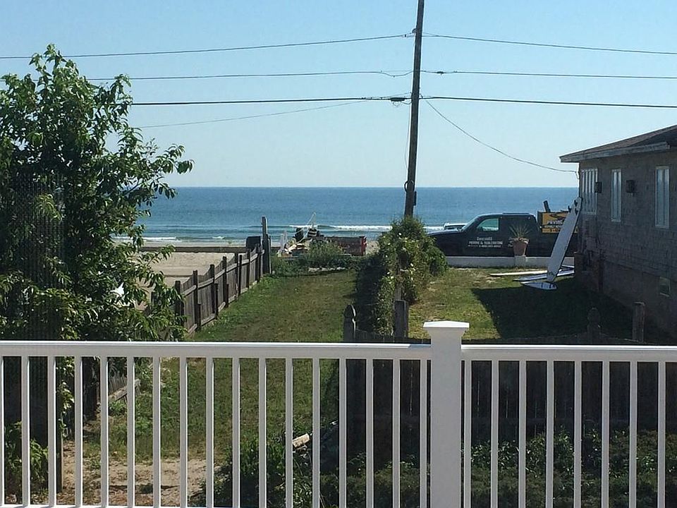 124 Manomet Ave Hull MA Zillow