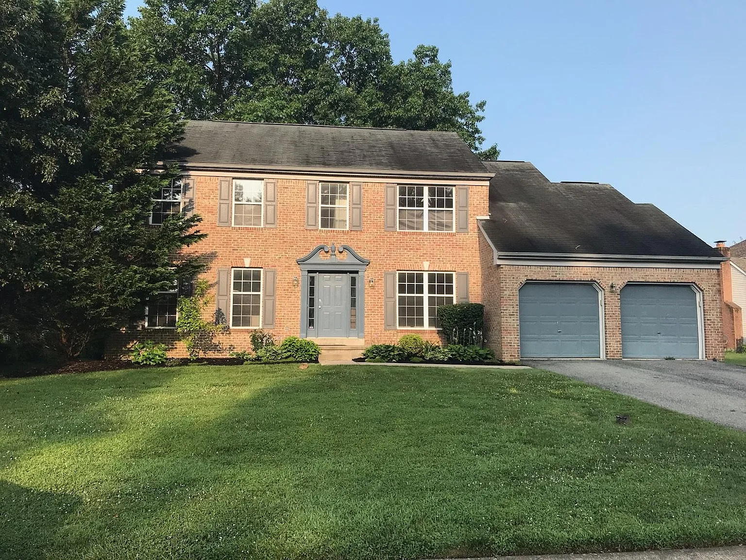 4 bed, 2.5 bath, 2300 sqft, $3,295 — Photo 1
