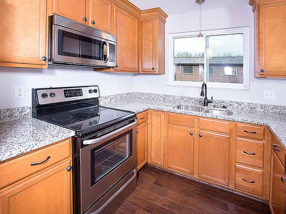 3rd image of 11840 Cresta Verde Dr