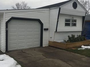 43 Rockland Ave, Clarence, NY 14031