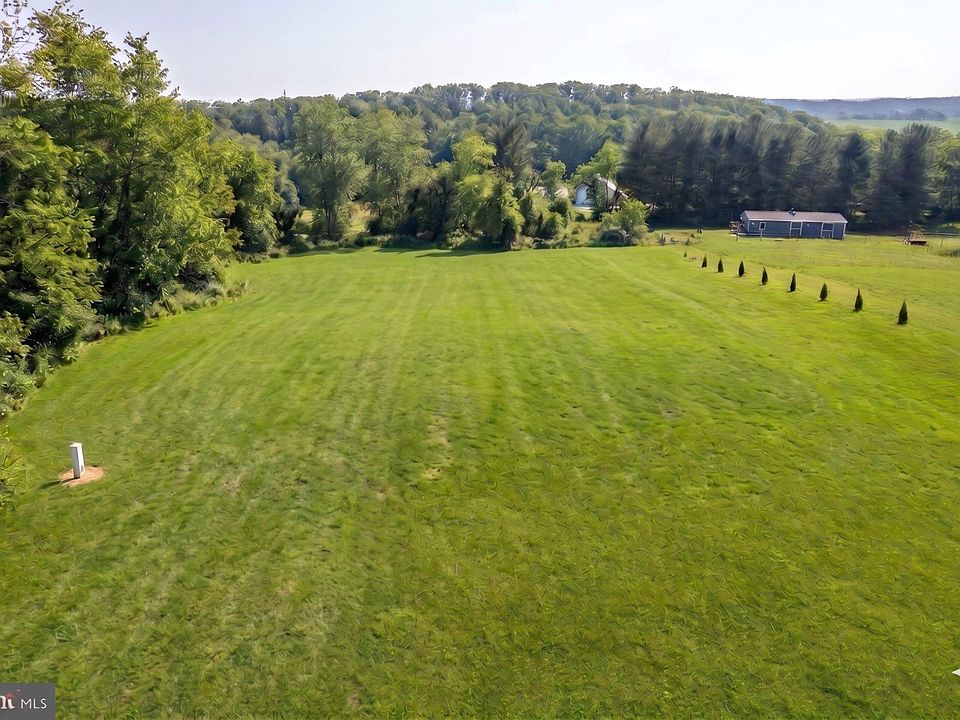1st image of 1555 Humbert Schoolhouse Rd