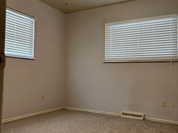5th image of 1655 Naomi Ave