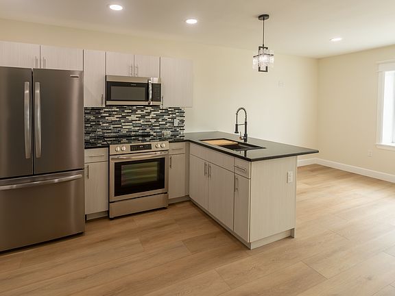 4th image of 6.5 S Adair St #2