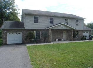 1911-B Lakes Rd, Monroe, NY 10950