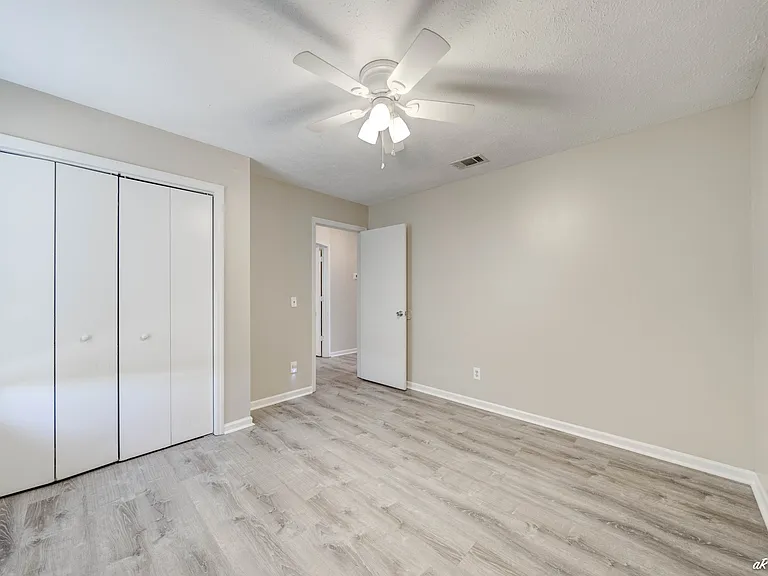 3722 Burnham Way — Photo 10