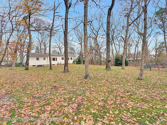 2nd image of 60 Forest Drive