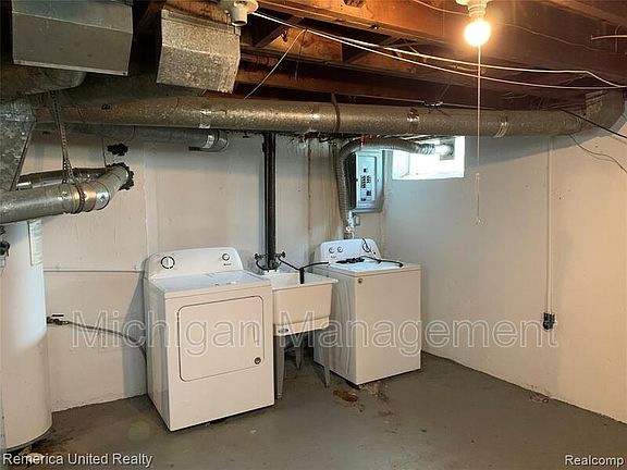 4th image of 24414 W Chicago St