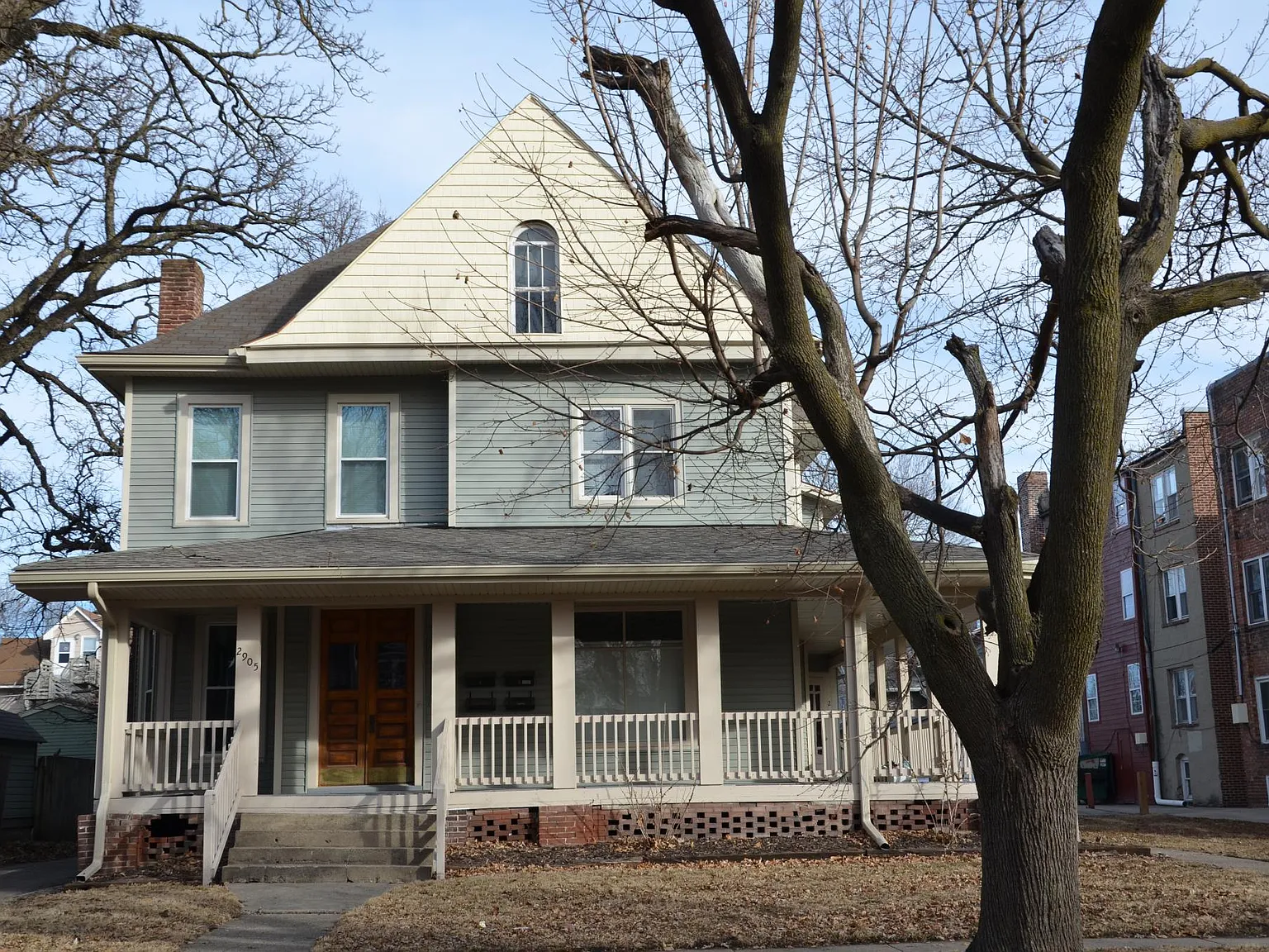 2 bed, 1100 sqft, $1,300 — Photo 1