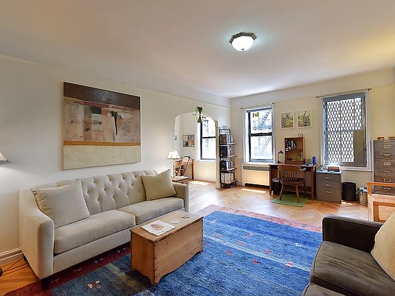 2nd image of 687 W 204th St APT 4D