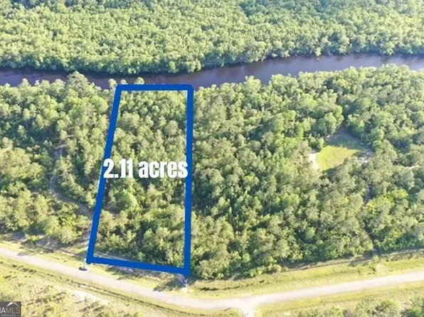 891 Lake Deborah Dr, Folkston, GA 31537